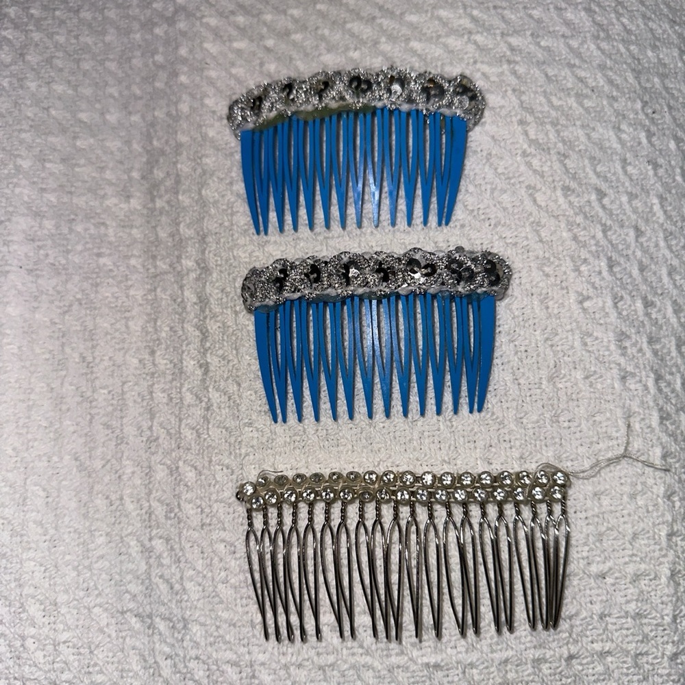 Hair Side Combs Hair Pieces 

3 Piece Set